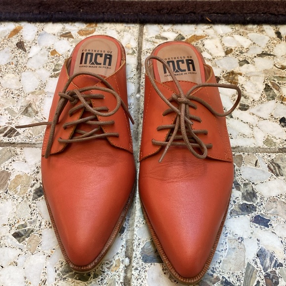 Handmade leather mules from Peru - Picture 3 of 5